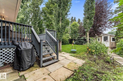 10810 54 Avenue Nw, Edmonton, AB - Outdoor