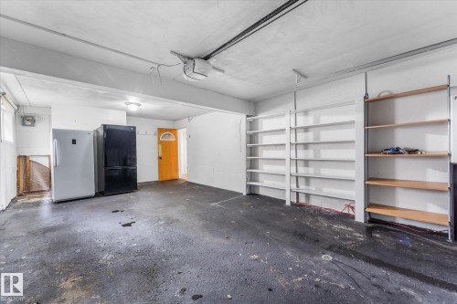 10810 54 Avenue Nw, Edmonton, AB - Indoor Photo Showing Garage