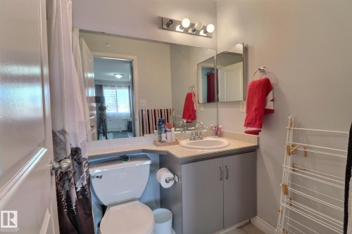 #416 14708 50 St Nw, Edmonton, AB - Indoor Photo Showing Bathroom