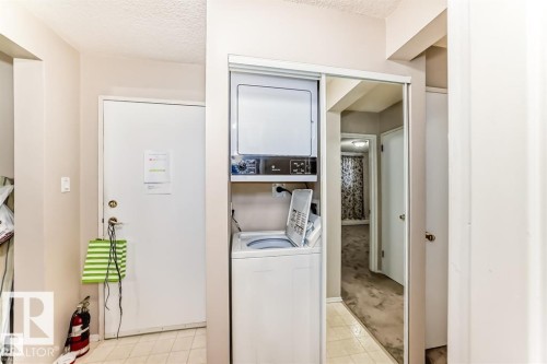 #104 11455 41 Av Nw, Edmonton, AB - Indoor Photo Showing Bathroom