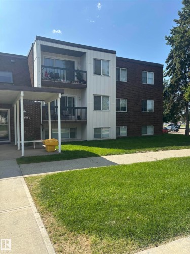 #104 11455 41 Av Nw, Edmonton, AB - Indoor Photo Showing Other Room