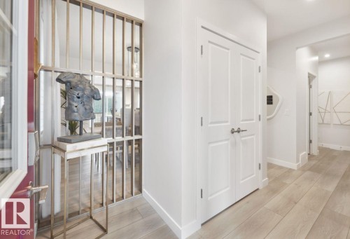3247 Dixon Way Sw, Edmonton, AB - Indoor Photo Showing Other Room