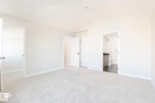 8287 Kiriak Loop Sw, Edmonton, AB - Indoor Photo Showing Other Room