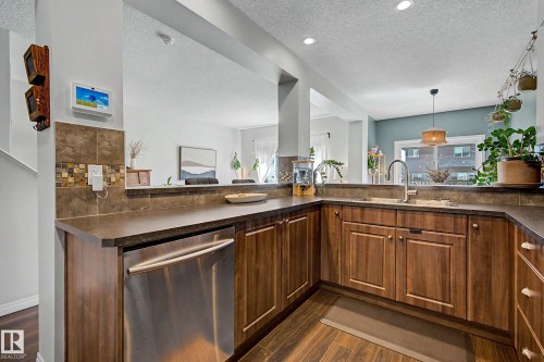 6107 176 Avenue Nw, Edmonton, AB 