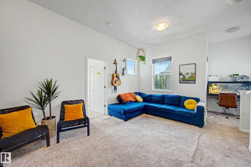 6107 176 Avenue Nw, Edmonton, AB 