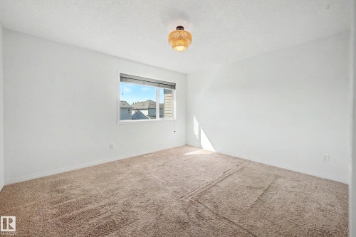 6107 176 Avenue Nw, Edmonton, AB 