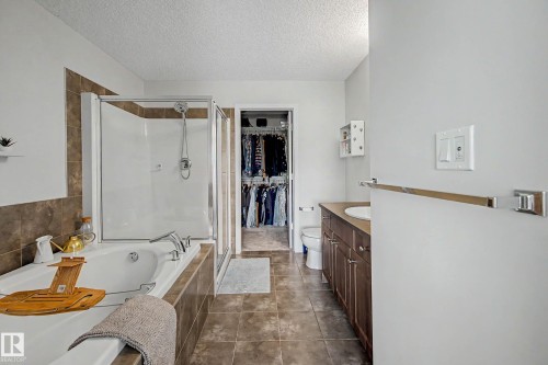 6107 176 Avenue Nw, Edmonton, AB 