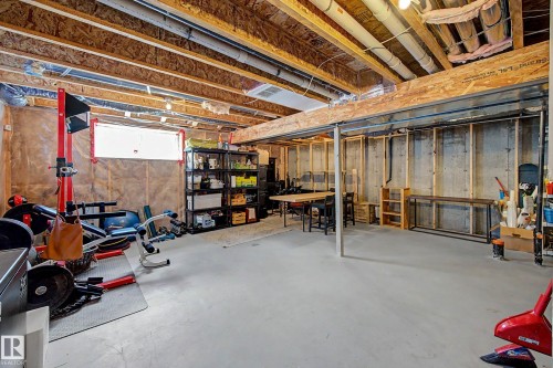 6107 176 Avenue Nw, Edmonton, AB 
