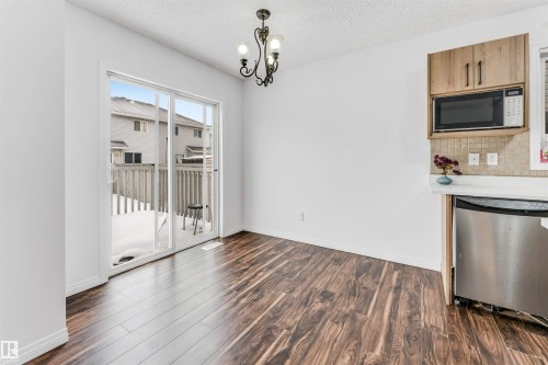 #96 4350 23 St Nw, Edmonton, AB - Indoor Photo Showing Kitchen