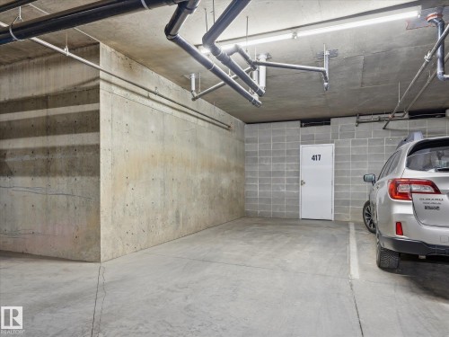 #417 612 111 St Sw, Edmonton, AB - Indoor Photo Showing Garage
