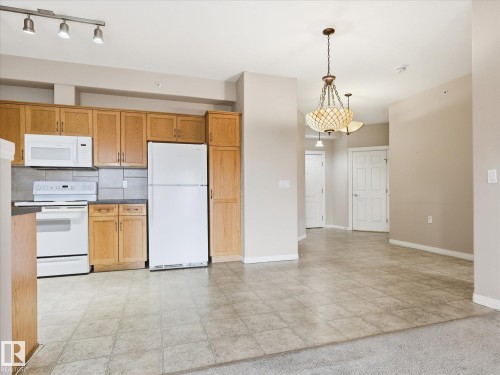 #417 612 111 St Sw, Edmonton, AB - Indoor Photo Showing Kitchen