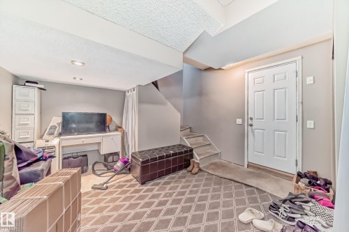 #119 5604 199 St Nw, Edmonton, AB - Indoor Photo Showing Other Room