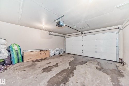 #119 5604 199 St Nw, Edmonton, AB - Indoor Photo Showing Garage