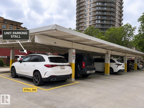 #704 10045 117 St Nw, Edmonton, AB -  Photo Showing Garage