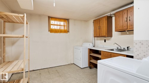 11415 106 Street Nw, Edmonton, AB - Indoor Photo Showing Laundry Room