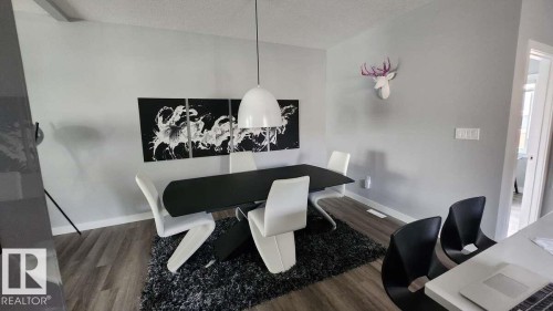 13026 120 Street Nw, Edmonton, AB - Indoor