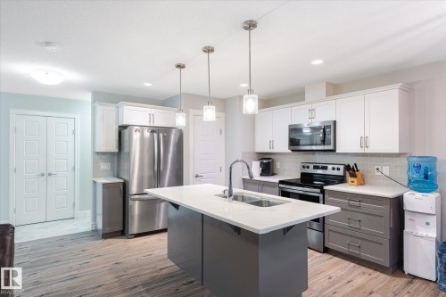 1416 169 Street Sw, Edmonton, AB - Indoor Photo Showing Kitchen With Stainless Steel Kitchen With Double Sink With Upgraded Kitchen