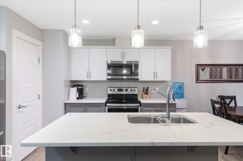 1416 169 Street Sw, Edmonton, AB - Indoor Photo Showing Kitchen With Double Sink With Upgraded Kitchen