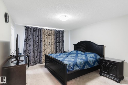 1416 169 Street Sw, Edmonton, AB - Indoor Photo Showing Bedroom