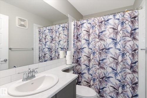 1416 169 Street Sw, Edmonton, AB - Indoor Photo Showing Bathroom