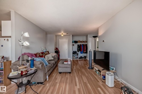 #206 7220 144 Av Nw, Edmonton, AB - Indoor Photo Showing Other Room