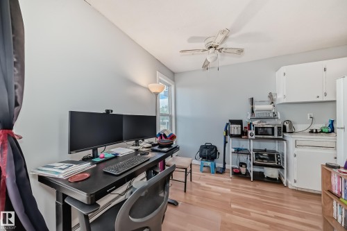 #206 7220 144 Av Nw, Edmonton, AB - Indoor Photo Showing Office