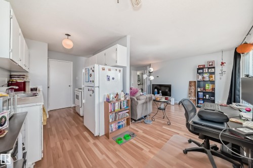 #206 7220 144 Av Nw, Edmonton, AB - Indoor