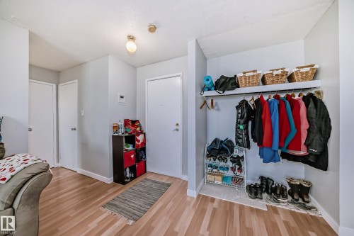 #206 7220 144 Av Nw, Edmonton, AB - Indoor