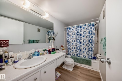 #206 7220 144 Av Nw, Edmonton, AB - Indoor Photo Showing Bathroom