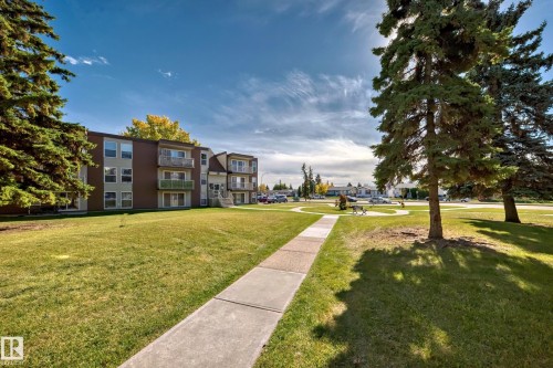 #206 7220 144 Av Nw, Edmonton, AB - Outdoor