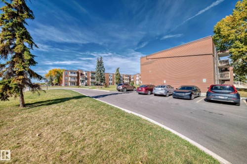 #206 7220 144 Av Nw, Edmonton, AB - Outdoor