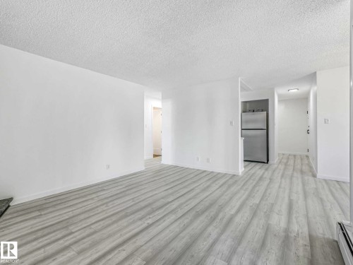 #104 10148 118 St Nw, Edmonton, AB - Indoor Photo Showing Other Room