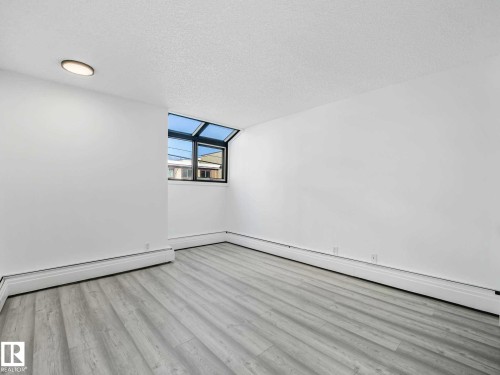 #104 10148 118 St Nw, Edmonton, AB - Indoor Photo Showing Other Room