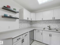 #104 10148 118 ST NW  Edmonton, AB T5K 1Y4