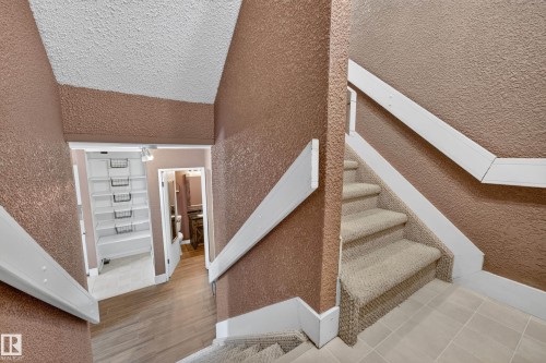 #7 13450 Fort Rd Nw, Edmonton, AB - Indoor Photo Showing Other Room