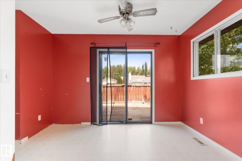 42 Mcnabb Crescent, Stony Plain, AB - Indoor Photo Showing Other Room