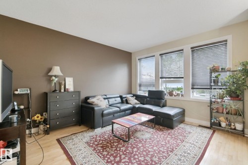 10416 69 Avenue Nw, Edmonton, AB - Indoor
