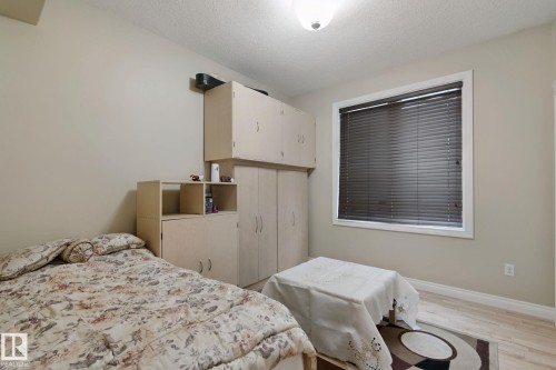 10416 69 Avenue Nw, Edmonton, AB - Indoor Photo Showing Bedroom