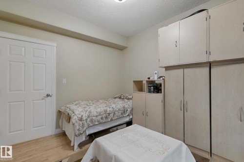 10416 69 Avenue Nw, Edmonton, AB - Indoor Photo Showing Bedroom