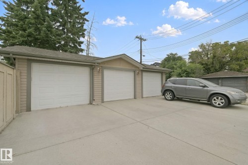 10416 69 Avenue Nw, Edmonton, AB - Outdoor With Exterior