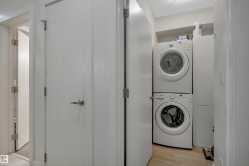 #105 10030 83 Av Nw, Edmonton, AB - Indoor Photo Showing Laundry Room