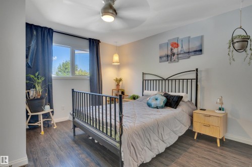 5002 57 Avenue, Leduc, AB - Indoor Photo Showing Bedroom