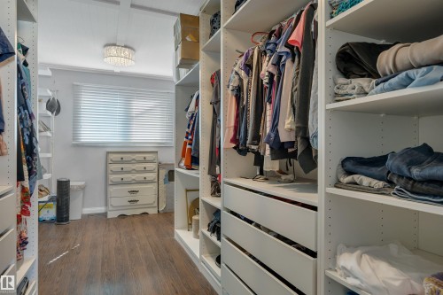 5002 57 Avenue, Leduc, AB - Indoor With Storage