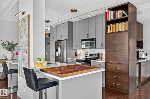 #1102 10319 111 St Nw, Edmonton, AB - Indoor Photo Showing Kitchen With Upgraded Kitchen