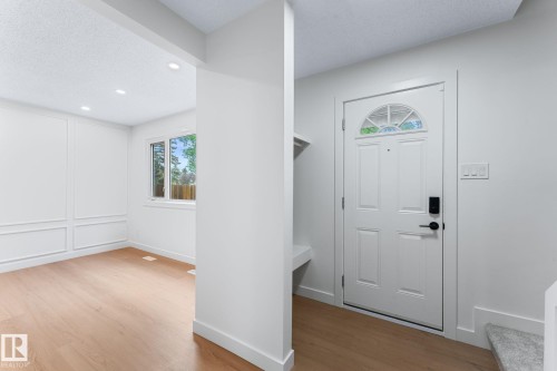 4 Belmead Gardens Nw, Edmonton, AB - Indoor Photo Showing Other Room