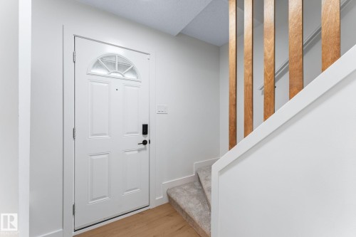 4 Belmead Gardens Nw, Edmonton, AB - Indoor Photo Showing Other Room