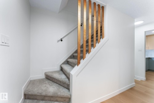 4 Belmead Gardens Nw, Edmonton, AB - Indoor Photo Showing Other Room