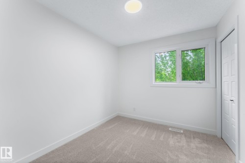 4 Belmead Gardens Nw, Edmonton, AB - Indoor Photo Showing Other Room
