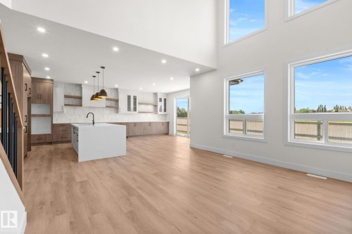 11 Arthur Way   Spruce Grove, AB T7X 0Y4