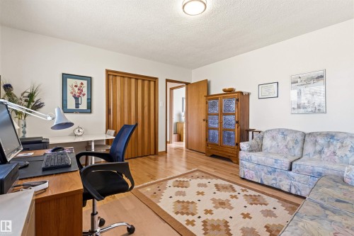 6308 131 Street Nw, Edmonton, AB - Indoor